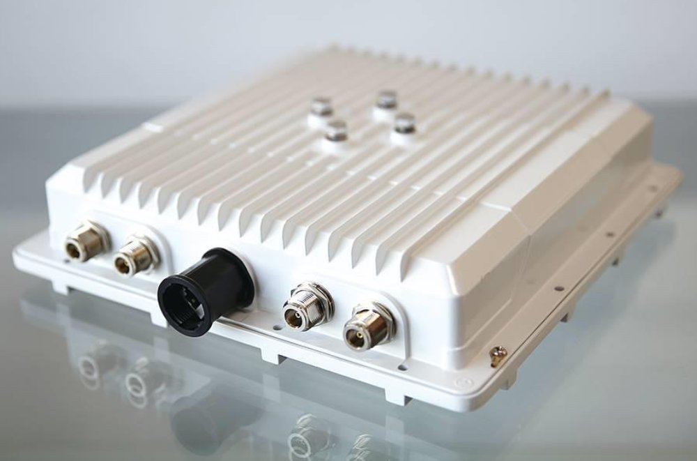 亿力通YLT-DT20电梯宝，电梯轿厢信号覆盖专用设备
